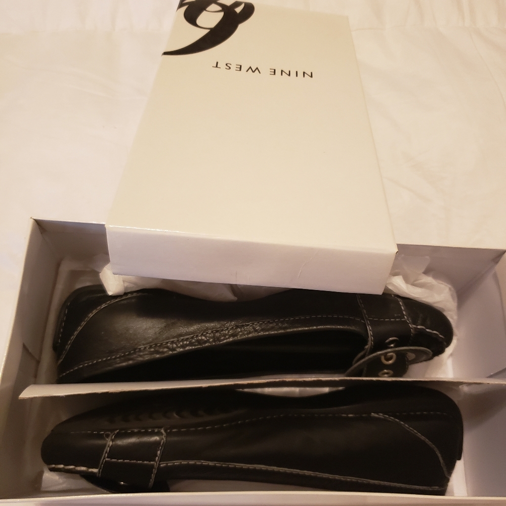 Shoes - Picture 4 of 5